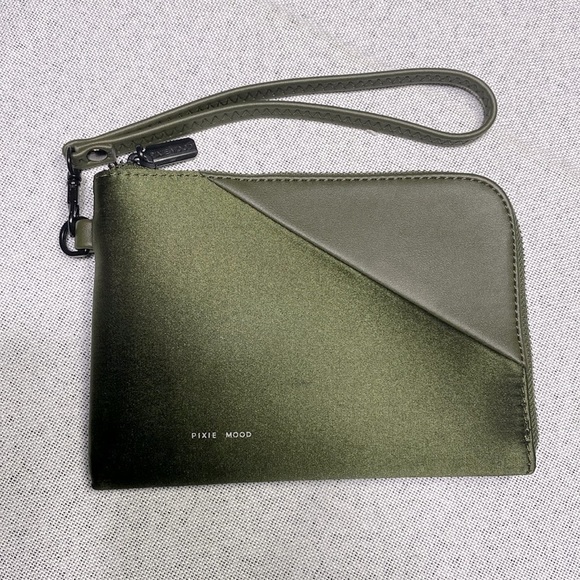 Pixie Mood Handbags - Pixie mood green wristlet​​